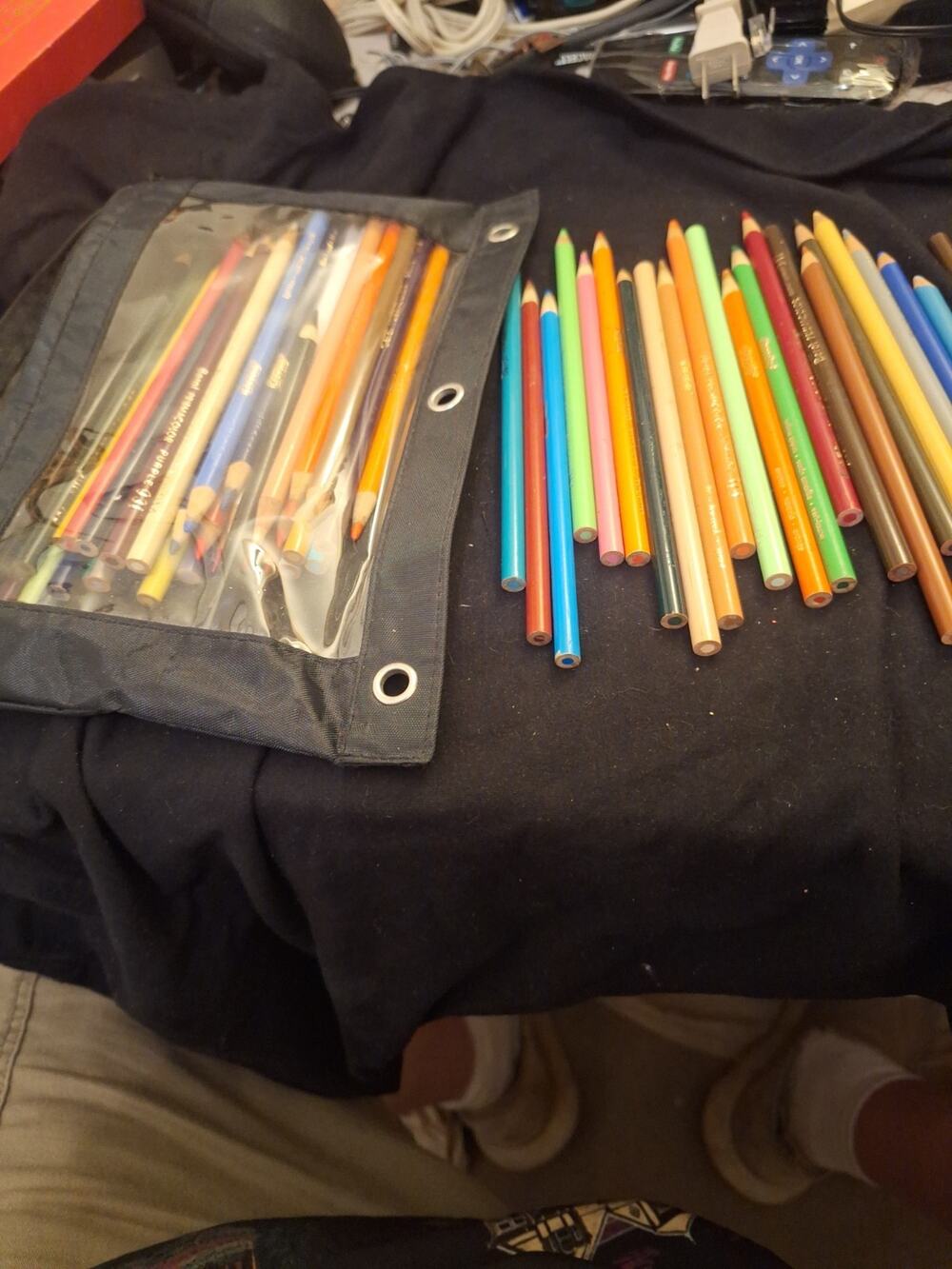 Art Set of 68 Colored Pencils Berol And Crayola Brand In Pencil Holder